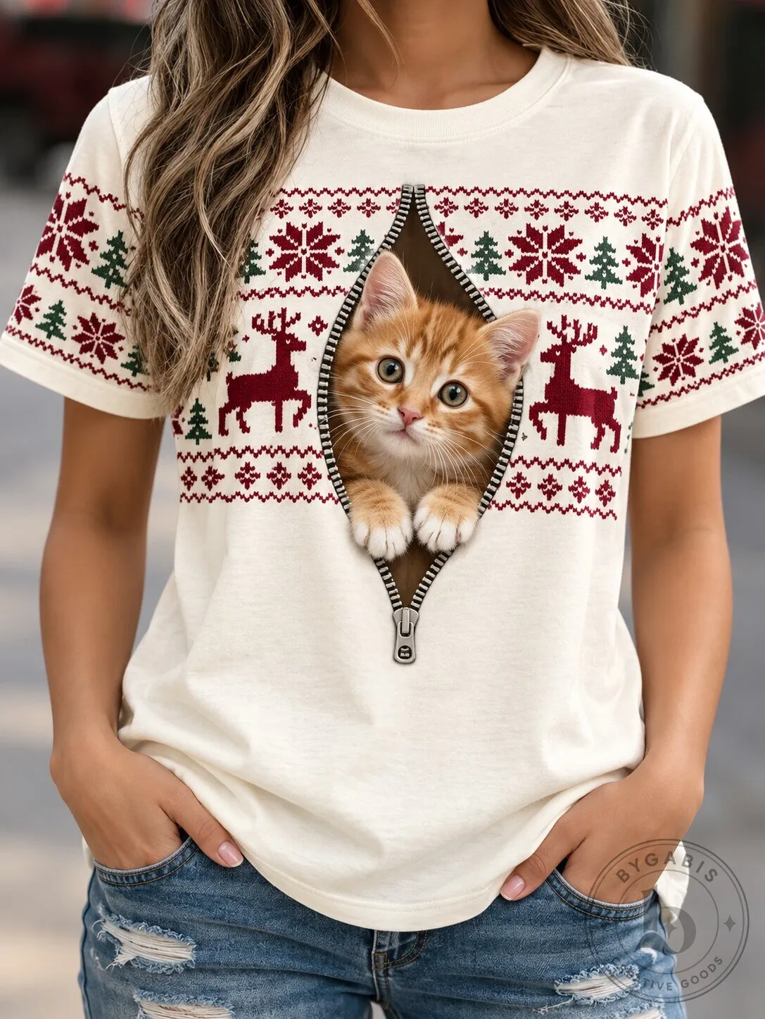 Cute Kitten Peeking Out Christmas Sweater Pattern Women's T-Shirt